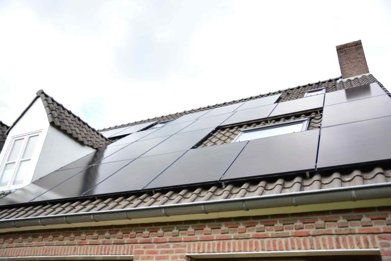 Zonnepanelen plaatsing in Veldhoven